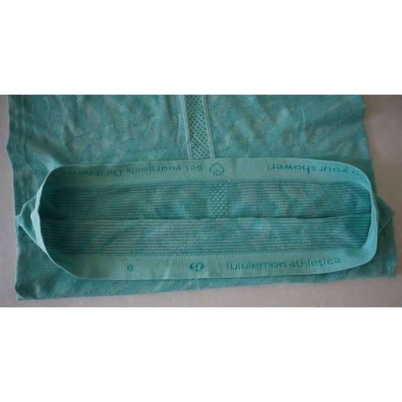 Lululemon Women Sz 4 Teal Bali Breeze Print Swiftly Tech Racerback Tank Top - Picture 4 of 4